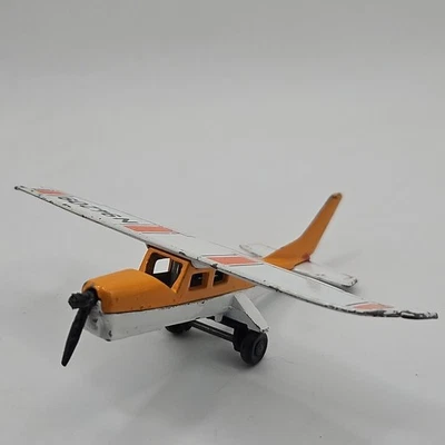 Lesney Matchbox B14 Cessna 210G 1974 White/Yellow Made In United Kingdom - Imagem 1 de 4