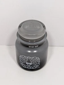 YANKEE CANDLE Witches Brew Spider Web 15.5 oz Jar Brand New - Picture 1 of 2