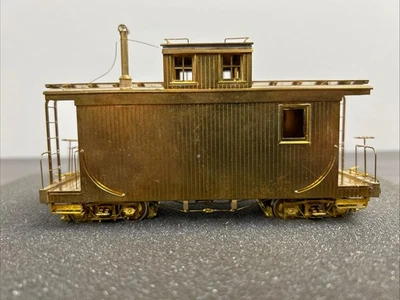 Westside Model Co. On3 Brass D&RGW Short Caboose Unpainted Pre-owned #1 - Image 1 of 4