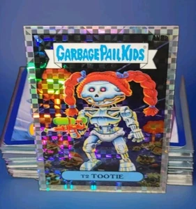 T2 Tootie #AN8a - 2020 GARBAGE PAIL KIDS CHROME GPK - ATOMIC REFRACTOR /150 - Bild 1 von 3