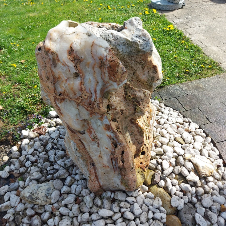 Marmorsteinbrunnen - Bild 1 von 3