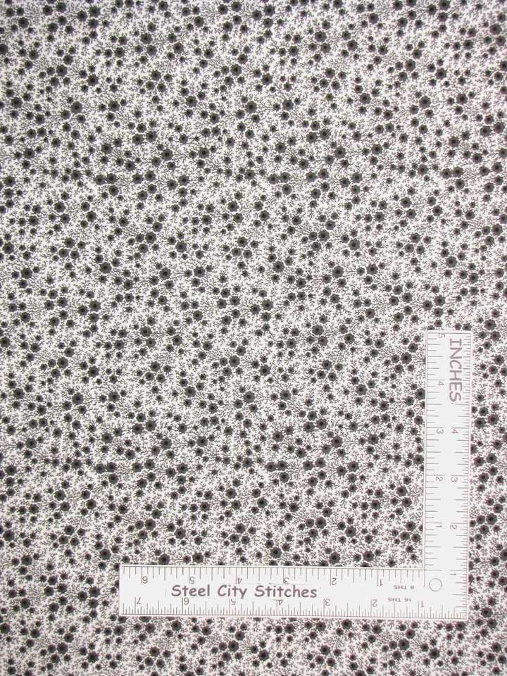 Tela de algodón gris suave blanco flores silvestres campos flor floral Santee por yarda Foto 1 de 1