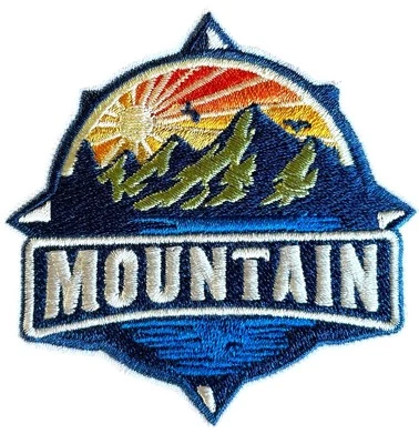 Berge Outdoor Camping Patch Aufnäher Bügelbild Flicken Applikation Wandern Hike - Bild 1 von 4