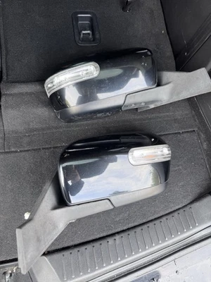 Espejos retrovisores laterales izquierdo y derecho Mazda Mazda5 2012-2014 OEM Foto 1 de 4