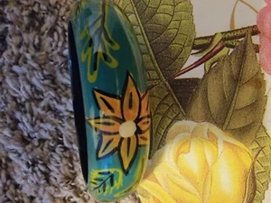 women's floral print bangle bracelet - Picture 1 of 3