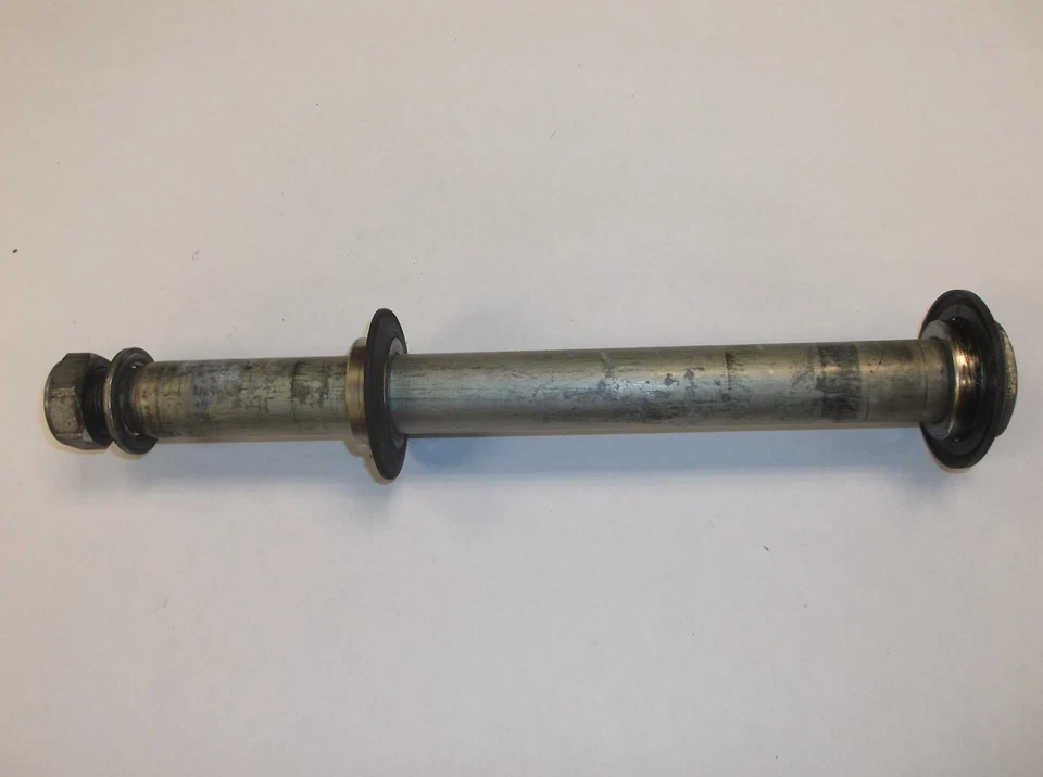 Yamaha YZF-R6 2008 YZFR6 R6R eje trasero Foto 1 de 1