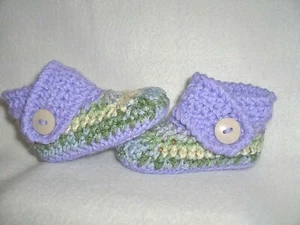 Crochet Baby Booties Shoes Slippers NB 0-3 Months Handmade Girl Purple - Picture 1 of 4
