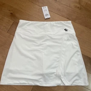 NWT Abercrombie Kids Girls White Skort Size 13/14 - Picture 1 of 6