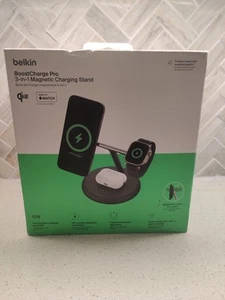 Belkin BoostCharge Pro 3 in 1 Magnetic Charging Stand Qi2 - Photo 1 sur 6