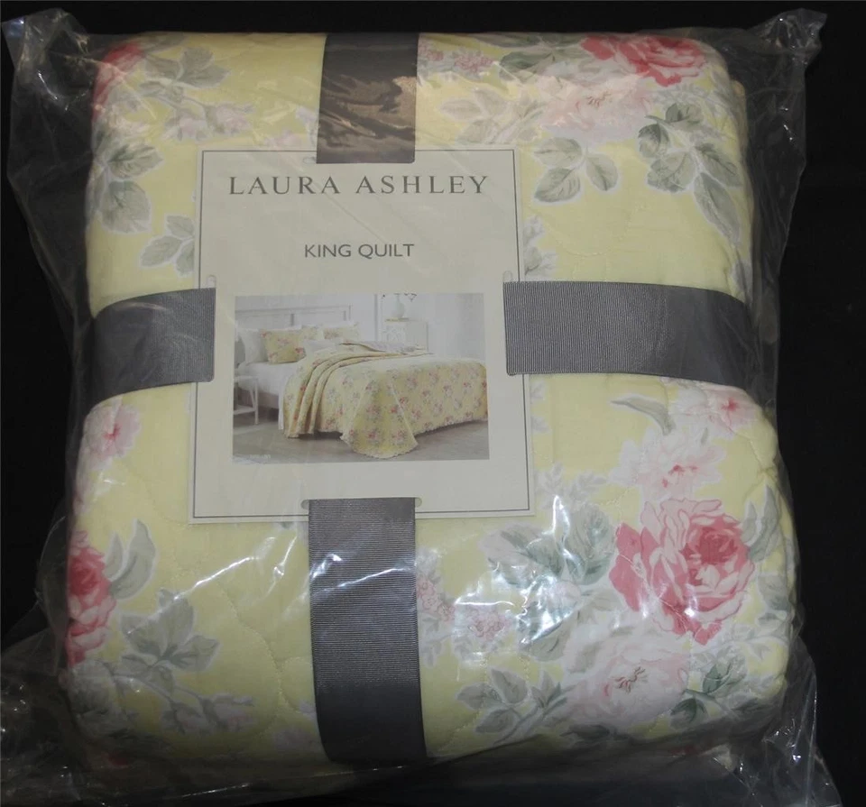 Edredón King Laura Ashley Melany Floral Shabby Roses Amarillo Pastel con Volantes Nuevo en Paquete Foto 1 de 1