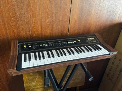 Yamaha SK10 combo-keyboards synthesizer, organ, brass and string w/ case - Image 1 of 4