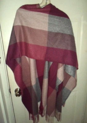 Mantón/poncho Woolrich espiga cuadros malva/borgoña/gris/marfil flecos O/S Foto 1 de 4