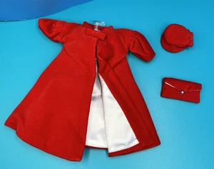 Muñeca Barbie Vintage Moda Reproducción Rojo Acampanado Terciopelo Abrigo Sombrero Cartera - Imagen 1 de 4