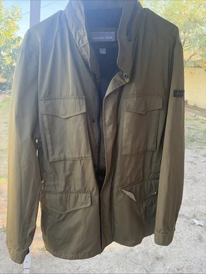 MENS COLLECTION BY MICHAEL KORS TRAVEL WEATHER PROOF GREEN JACKET LARGE - Image 1 of 4