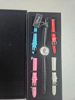Disney Minnie Mouse Full Womens Watch with 5 Interchangeable Bands New In Box - Image 1 of 3