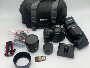 CANON EOS 5D MARK IV Body , 3 OEM Batteries, 128GB SD with Original Accessories - Picture 1 of 8