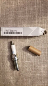 Genuine BMW Spark Plug OEM Factory Part# 12-12-0-032-273 - Picture 1 of 8