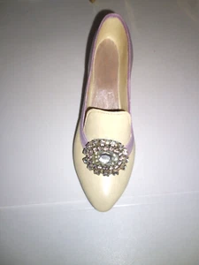 Just the Right Shoe by Raine - Jewel Heeled Pump  #25011 -1998 - Lavender/Ivory - Picture 1 of 6