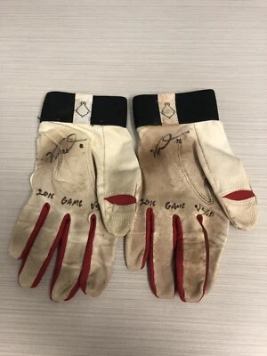 VICTOR ROBLES 2016 ONYX AUTHENTIC GAME WORN BATTING GLOVES AUTOGRAPH AUTO *RARE* - Image 1 of 4