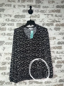 NWT! Gilli Long Sleeve Ruched Hem Knit Top - Black White Size L - Picture 1 of 8