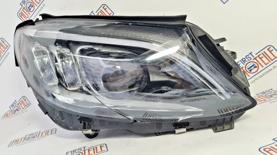 Original Mercedes W205 C-Klasse Multibeam LED Scheinwerfer rechts A2059068605 - Bild 1 von 4