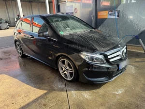 Mercedes Benz B200 AMG Kamera, Leder, Panodach, Sensor - Bild 1 von 13