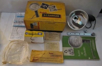Portaflash Kodak B-C años 50 con barra protectora de bombillas caja original y manual Foto 1 de 4