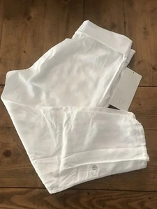 NWT Lululemon Post Pet Crop Size 6 White Tencel - Picture 1 of 5