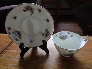 ADDERLEY FINE BONE CHINA ENGLAND CUP & SAUCER PURPLE VIOLETS FLOWERS - Picture 1 of 3
