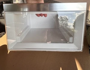 OEM Bosch Kühlschrank Crisper Schublade 11032701 - Bild 1 von 6