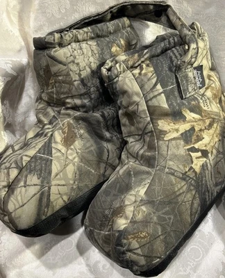 Realtree Hardwoods Icebreaker Mens Medium Insulated Boot Cover Hunt/Snow-NEW - Image 1 of 4