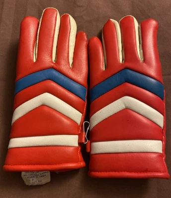 Vintage 70’s 80’s Ski Gloves Foam Insulated Womens Sz B 8-9 Red White Blue Retro - Image 1 of 4