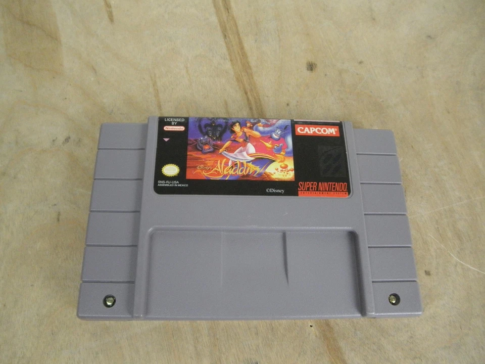Vintage Disney's Aladdin Super Nintendo SNES Game Cartridge CAPCOM SNS-RJ-USA - Image 1 of 4