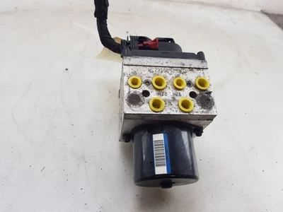 ABS PUMP ABS Volkswagen Passat Variant (3C5) 2007 3C0614109J / 3C0614109KBEF Foto 1 de 4