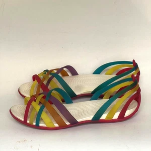Sandalia Huarache Crocs Mujer Talla 8 Arco Iris Multicolor Jalea Plana Tirantes DOrsay - Imagen 1 de 19
