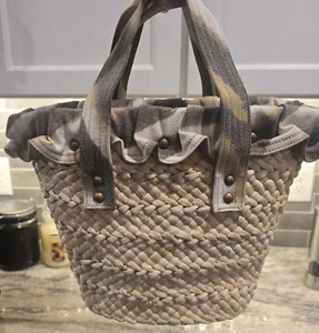 New Ralph Lauren Polo Jeans Co. Staw Bag/Purse. Inside Pouch Pocket & Zip Pocket - Picture 1 of 6