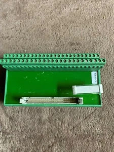 Phoenix Contact 2281089 Blocco terminale 50 slot - Foto 1 di 2
