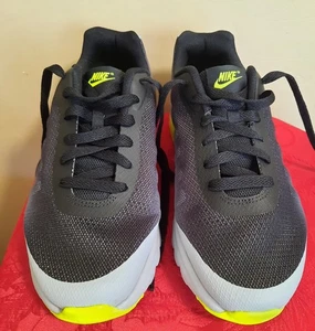 NIKE Air Max Invigor Shoes Size 7Y~Black, Grey, Neon Lime~Excellent Condition - Picture 1 of 11