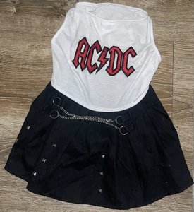 Vestido Disfraz Rock and Roller Marca Perro Fab AC/DC para Perros Talla Grande, 25-30 Lbs - Imagen 1 de 7