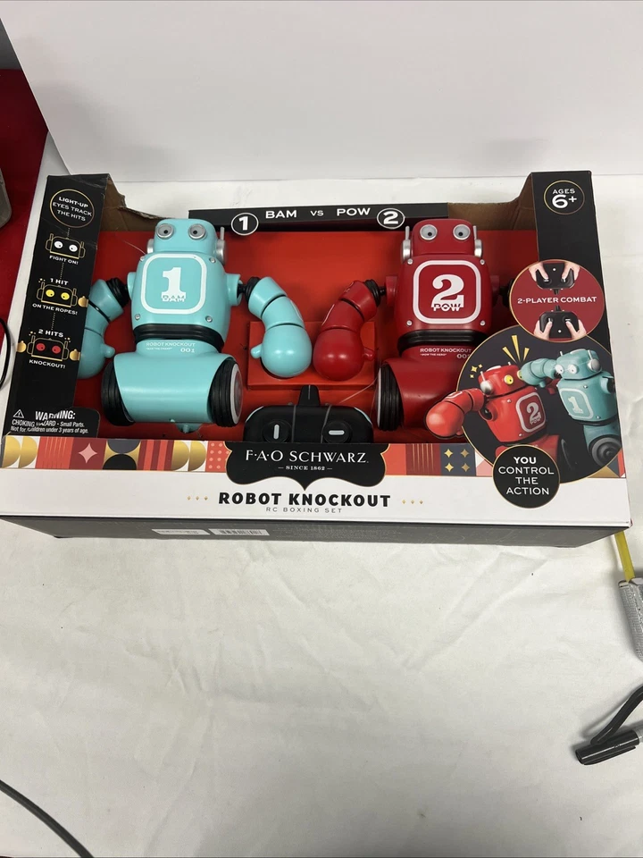 FAO Schwarz Robot Knockout Remote Control Boxing Toy Set Bam VS Pow 1015721