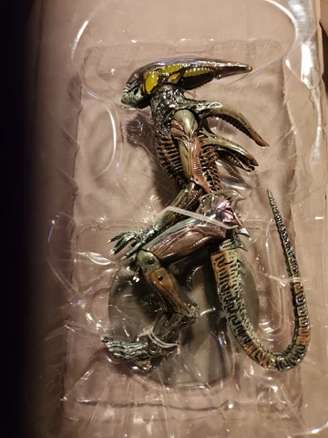 Neca Aliens Fireteam Elite Spitter Alien Figure loose mint complete Special Cover