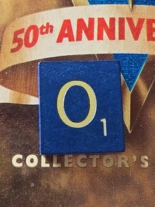 Scrabble Blue Gold O Letter Tile 1998 50th Anniversary Single Game Part Piece - Picture 1 of 1