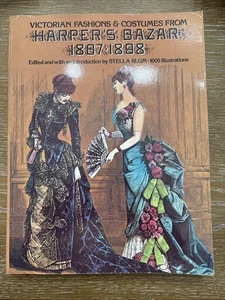 Victorian Fashions and Costumes from Harper's Bazar 1867-1898 Paperback Book D9 - Bild 1 von 10