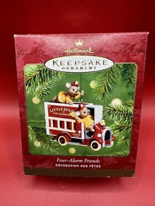 HALLMARK RICORDO ORNAMENTO 2001 QUATTRO ALLARMI AMICI METALLO PRESSOFUSO - Foto 1 di 2