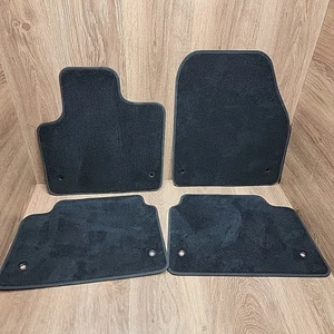 Juego de alfombrillas deportivas Land Rover Discovery 2018-24 OEM negras 300283-1032 - Imagen 1 de 11