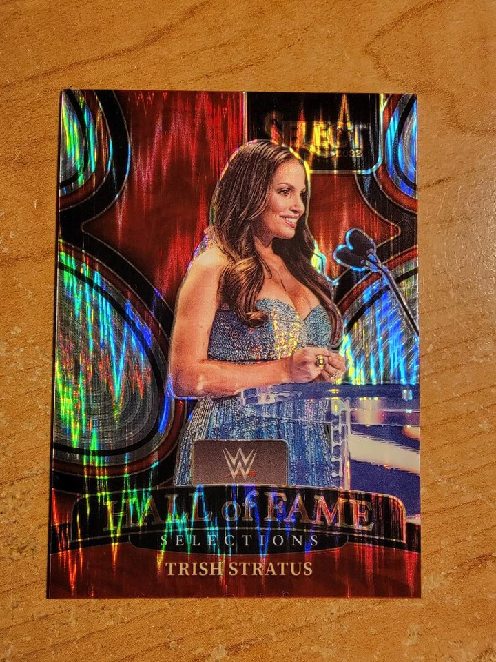 TRISH STRATUS (SILVER FLASH PRIZM)(HALL OF FAME INSERT 5) 2022 WWE Select - Image 1 of 1