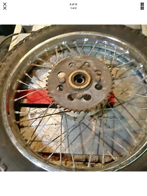 Honda Cl100 1972. Llanta trasera Foto 1 de 2