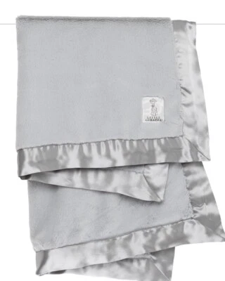 NUEVA MANTA DE BEBÉ $100 Little Giraffe Luxe plateada de piel sintética Foto 1 de 4