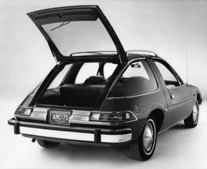 1975 AMC Pacer Press Photo and Release 0006 - Picture 1 of 2
