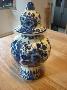 gr. Deckelvase Krone Delfts blauw RAAM handbemalt Delft blau signiert A.Tinger - Bild 1 von 6
